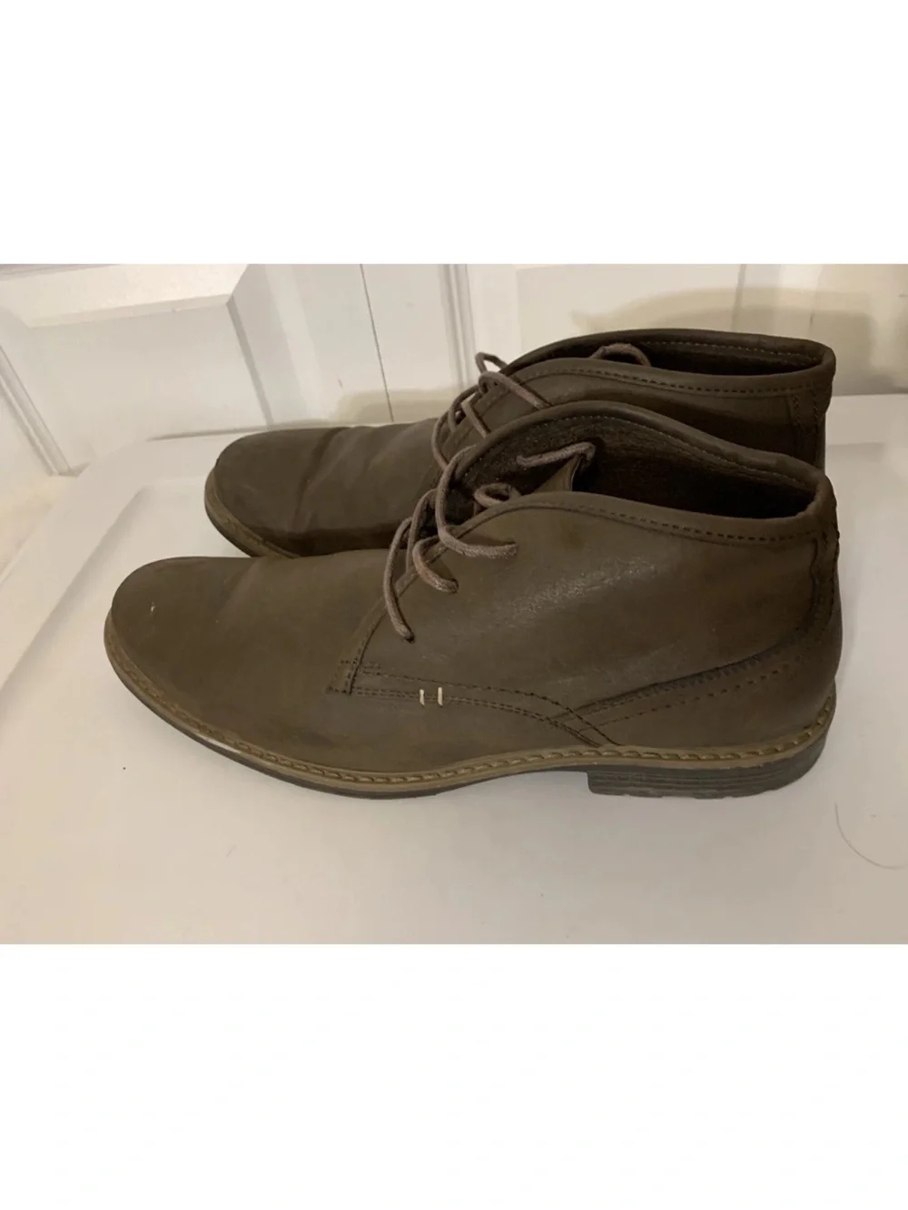 Varese Mens Sz 11W Brown Leather Chukka Boots